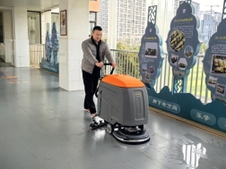 教职工 (12)